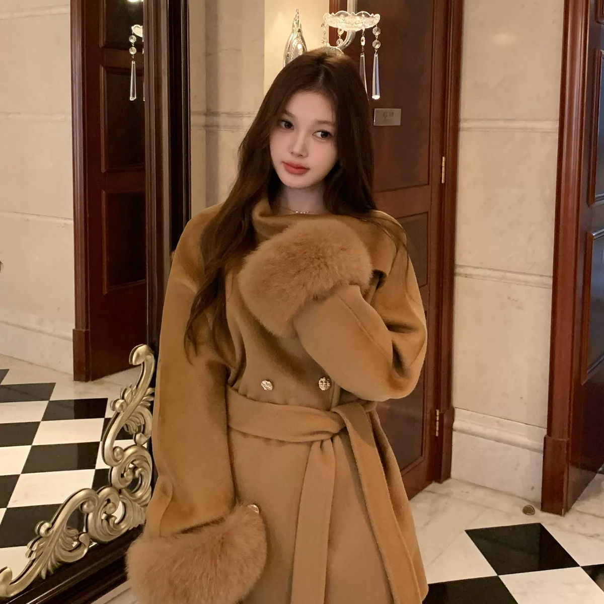 米米店双排扣羊毛外套(配腰带,可拆卸狐狸毛)（含100羊毛）Oj2967