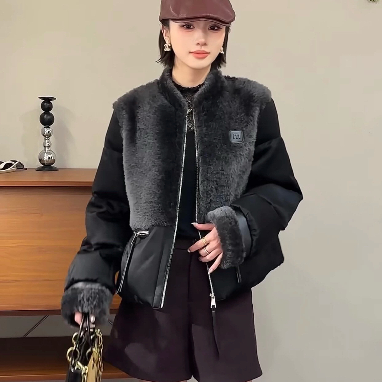 米米冬上新轻奢优雅气质拼接口袋拉链保暖羽绒服外套YS1-xx7628