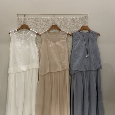 米米店26夏上新肌理感假两件无袖宽松连衣裙(不含项链)7601