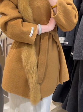 米米显瘦毛领洋气大牌时尚羊毛外套(配腰带)(含68.8绵羊毛)66191