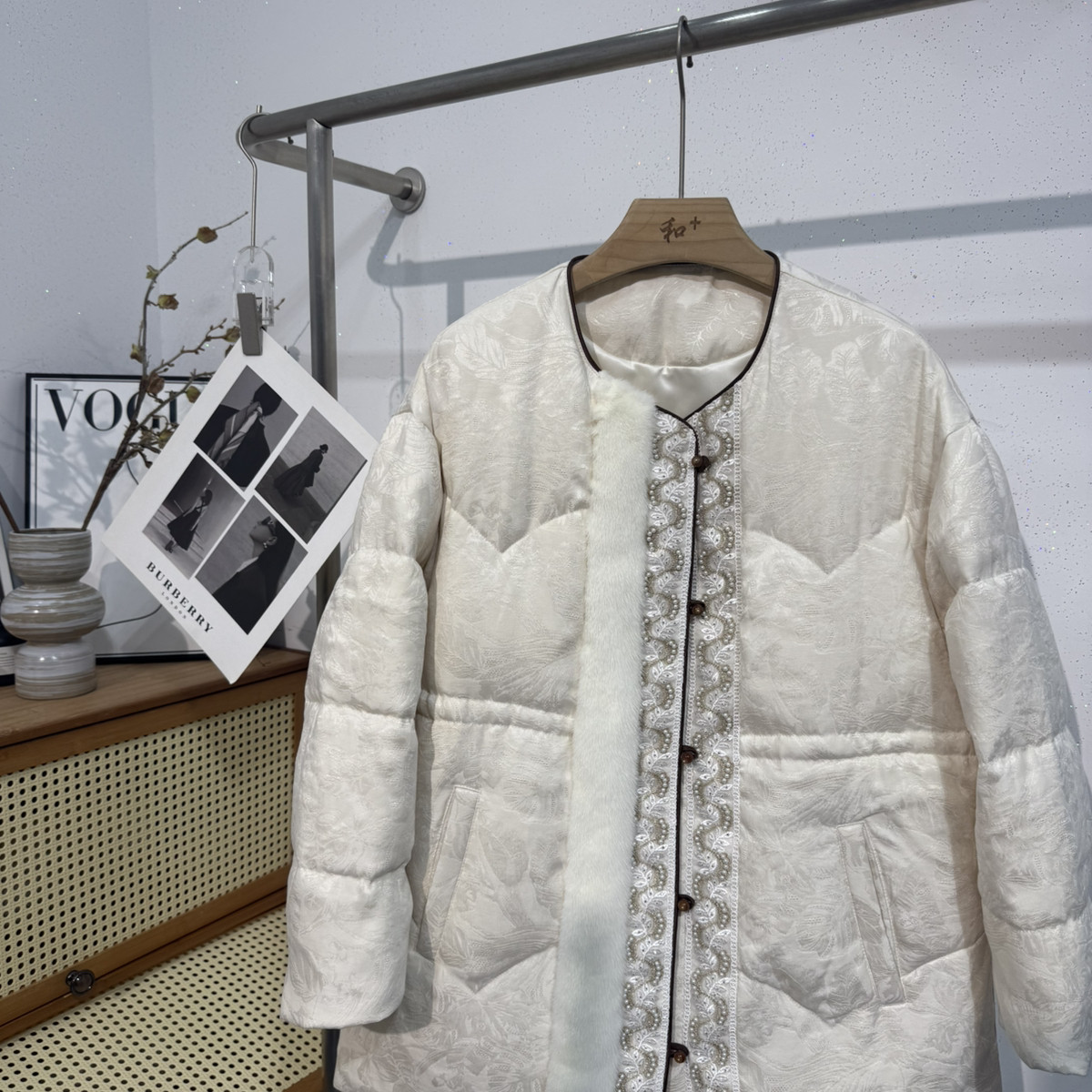 米米2025冬季新中式鹅绒拼接水貂保暖羽绒服外套HN-28577