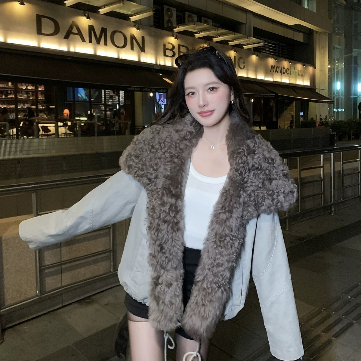 米米派克服保暖羽绒服外套(配毛领羊毛皮毛一体真毛可拆卸)Y25608