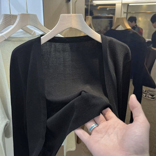 白色短款冰丝针织防晒开衫女薄款夏季吊带裙外搭薄纱外套空调罩衫