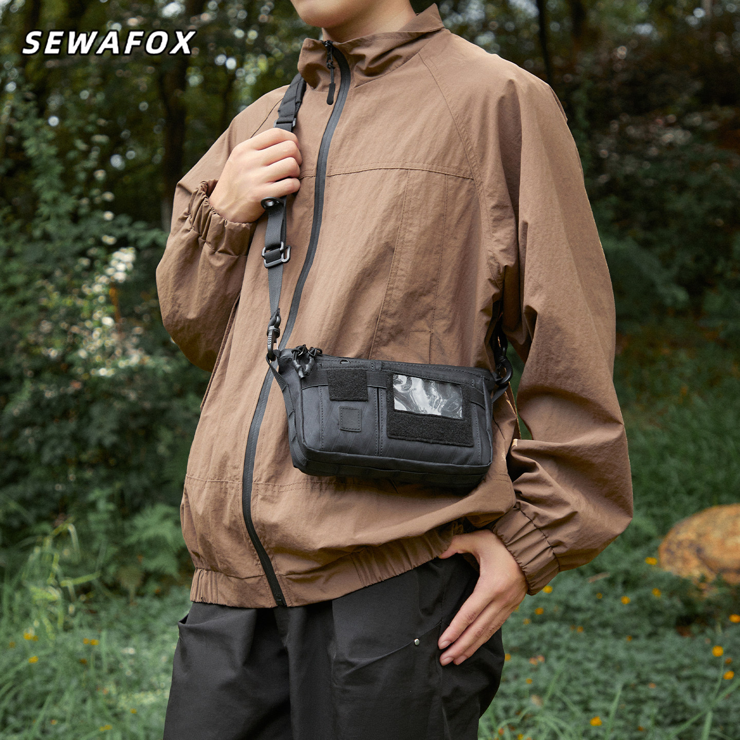 新款男士休闲便携手机斜挎包男款户外机能轻量单肩包运动证件包