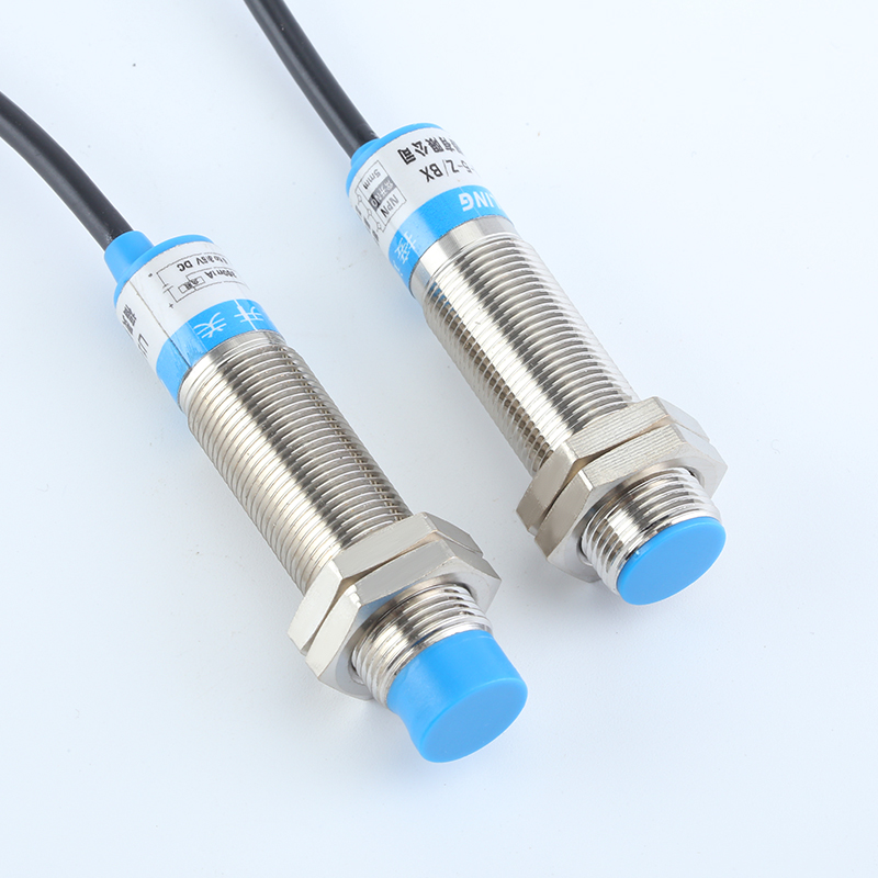 极速M10接近开关M1l4M16 LJ10A3-2-Z/BX三线NPN常开PNP金属传感器