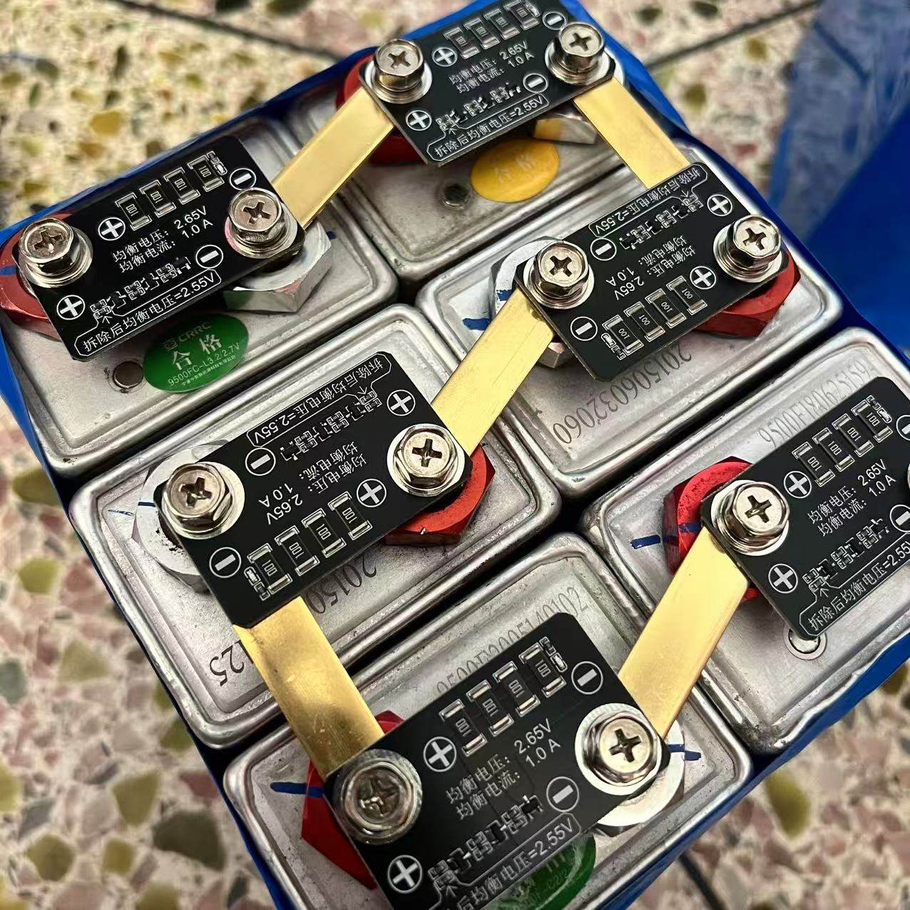 中车2.7v9500f法拉电容电容器