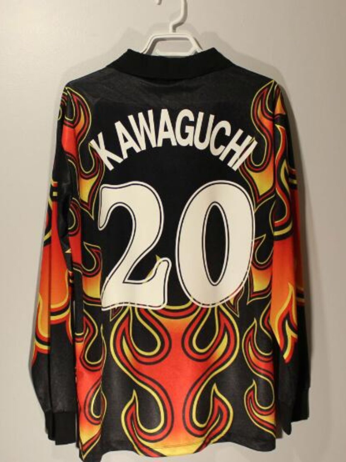 Japan 1998 Nakata Jersey: Flame Sleeves Retro Kit - Product image 5