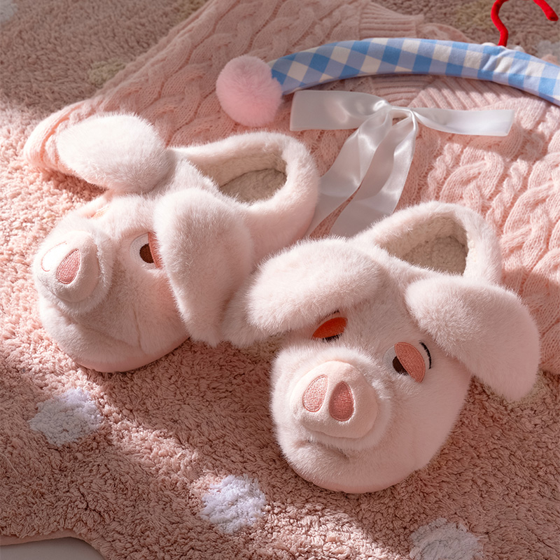 卡通棉拖鞋女士2025新款秋冬季飞天小猪居家保暖厚底室内棉鞋ins