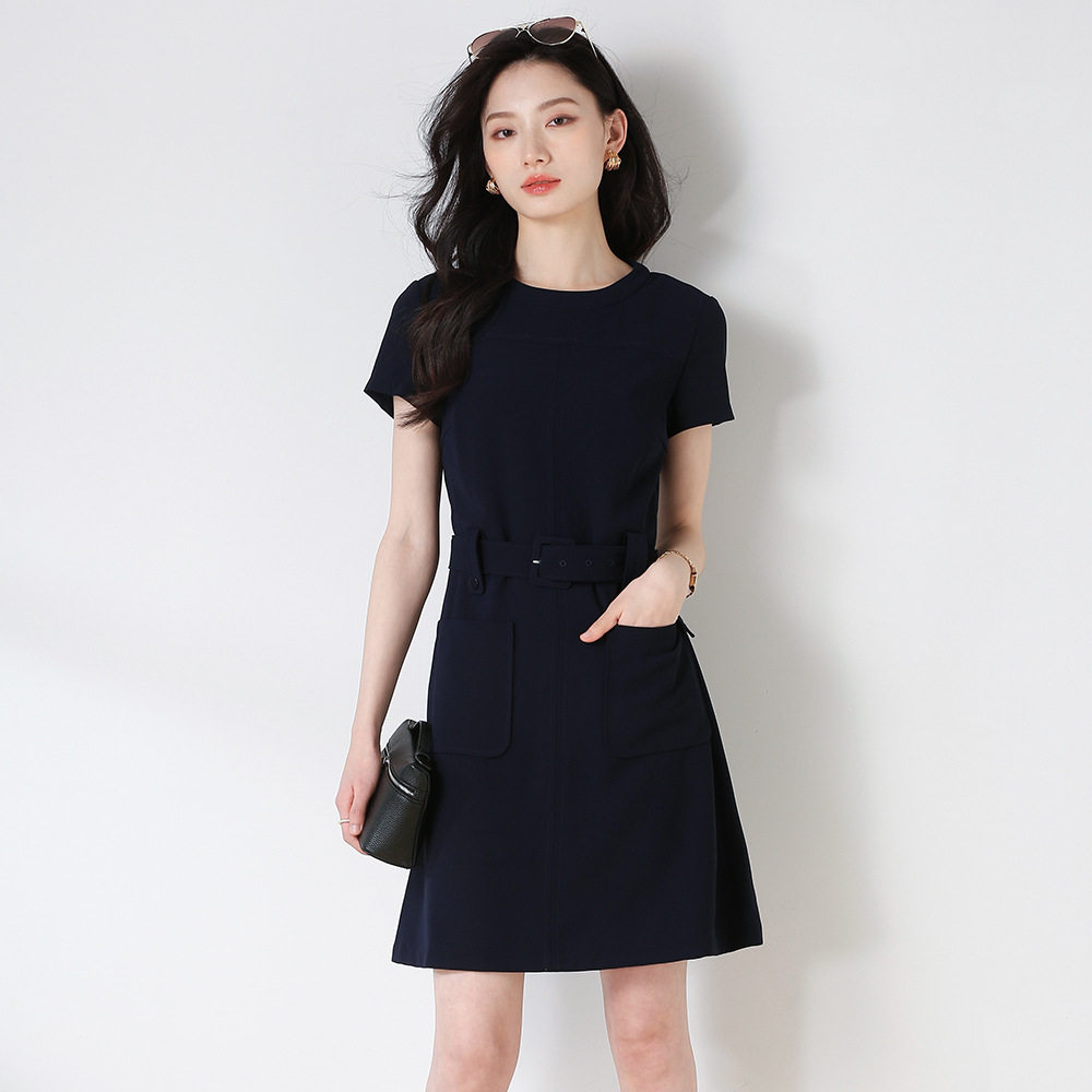 25夏季女新款中长短袖连衣裙精致优雅设计感腰带收腰圆领气质裙子