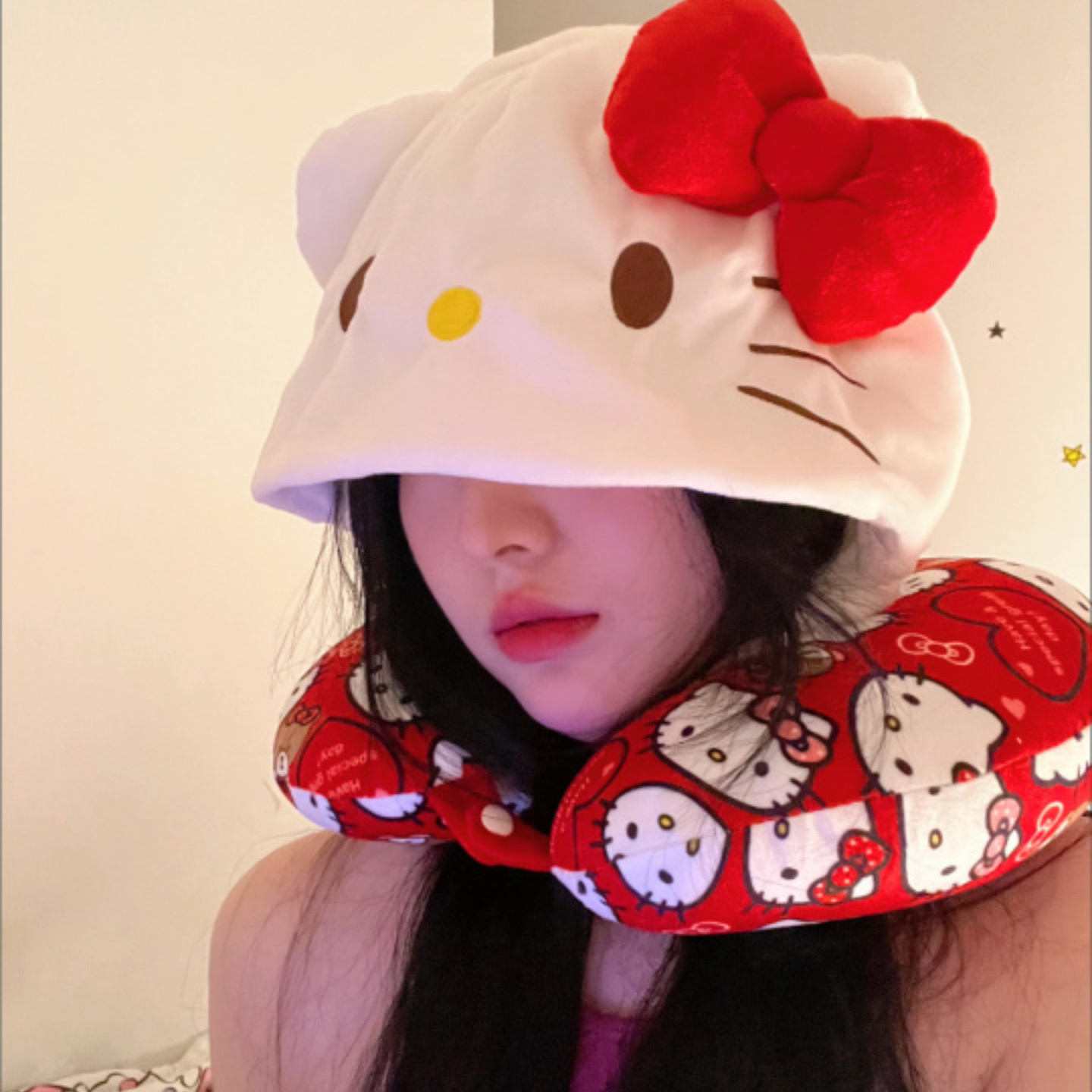 hellokittyU型枕迪士尼护颈枕雪莉玫连帽办公室午休帽子飞机枕头-封面