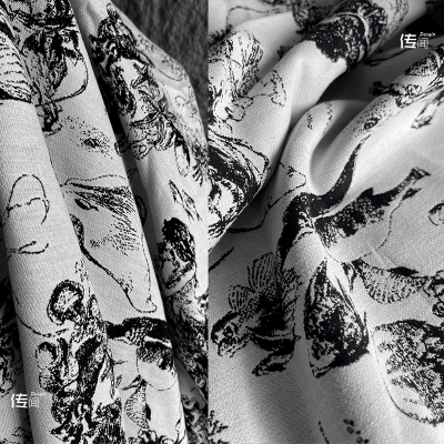 刺绣提花布海底世界服装设计师