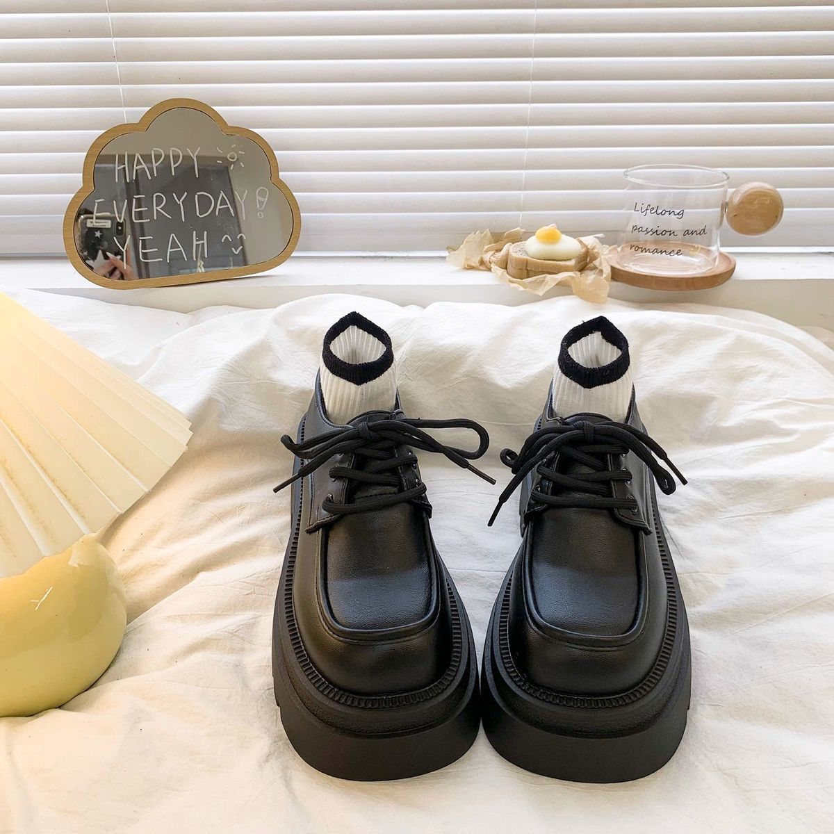 闺蜜英伦风厚底小皮鞋女2025春秋季新款复古黑色松糕小个子乐福鞋