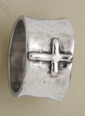 海饶2024temu热销银色宽面戒圈复古十字架造型流行饰品男女通用