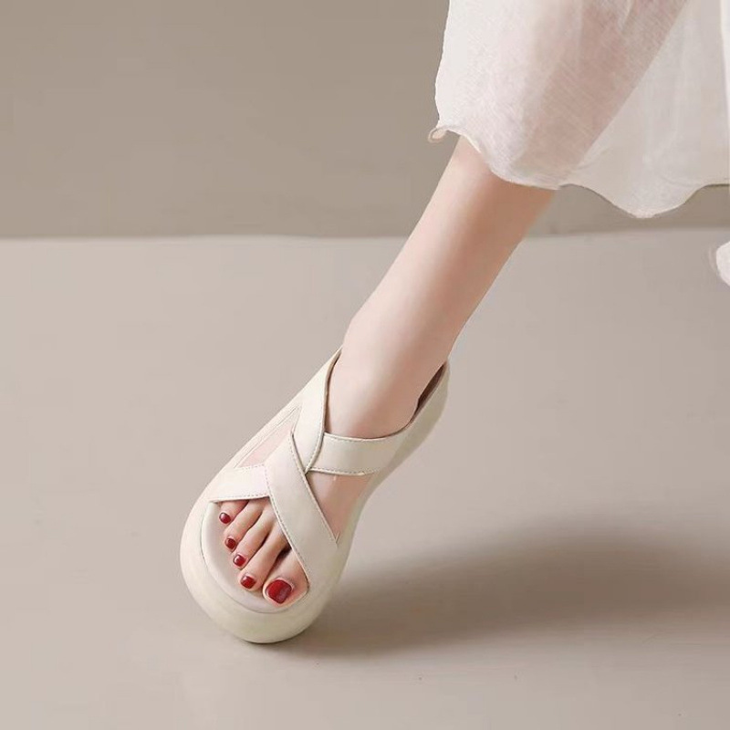 包跟韩版低跟两穿罗马凉鞋女2025年夏季新款显脚小真皮配裙沙滩鞋