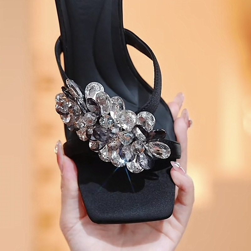 性感露趾方头水钻黑色高跟鞋女2025新款夏季外穿绝美凉拖粗跟凉鞋