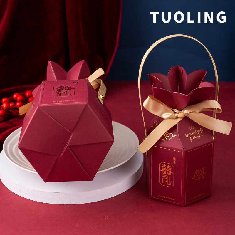 喜糖盒批发新款手提式菠萝造型精美糖果包装盒结婚订婚喜宴桌糖盒