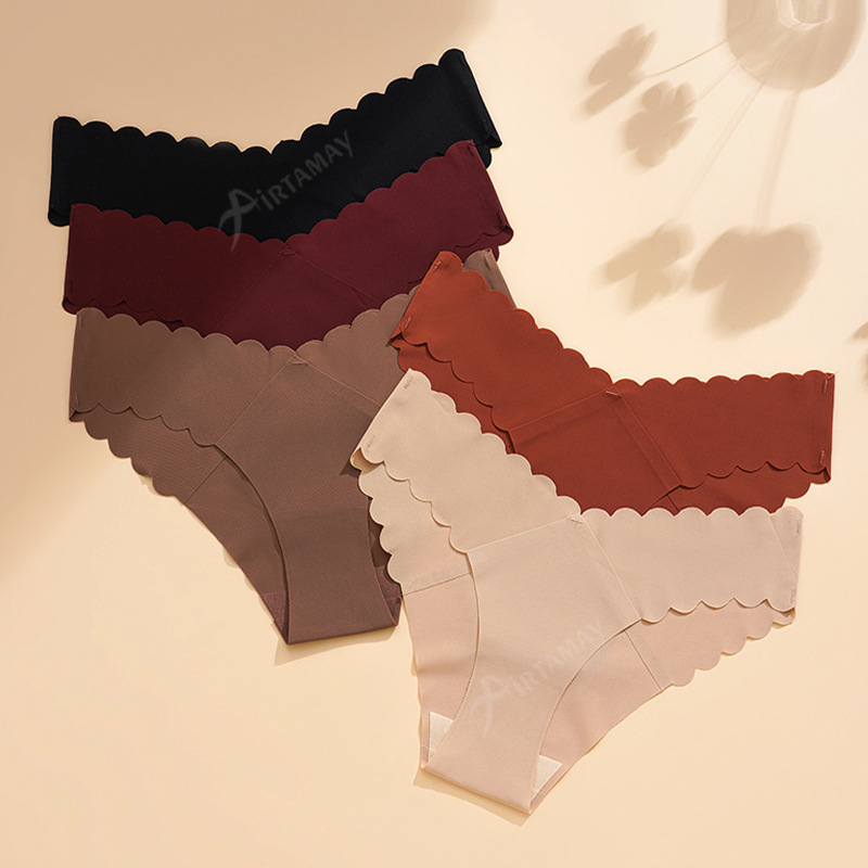 运动瑜伽性感透气女士隐形冰丝无痕运动跨境欧美大码波浪三角内裤