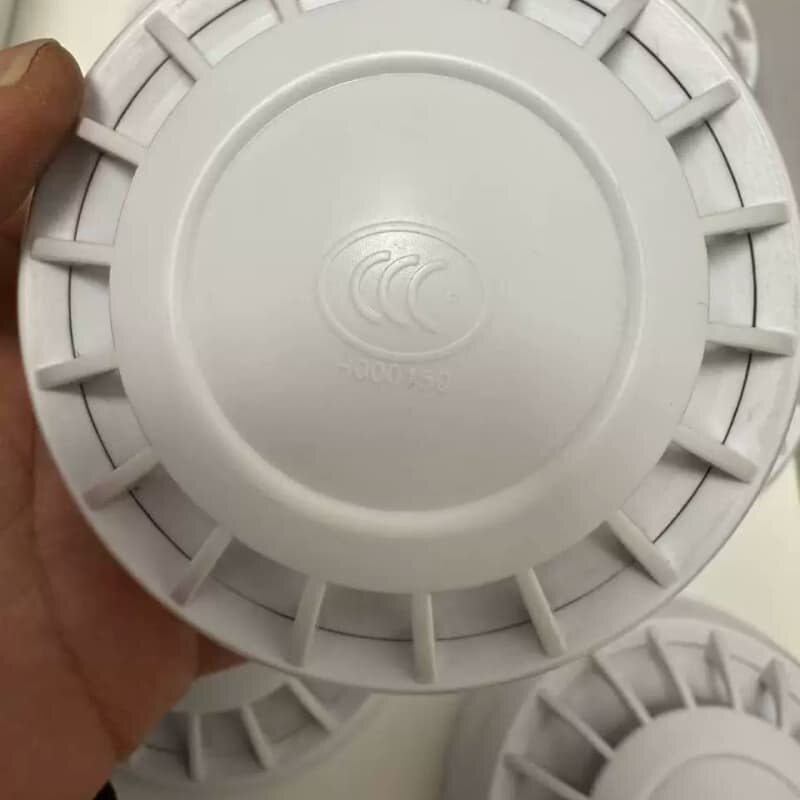 议价泰和安LA1550A烟感探测器，带底座，工程拆机设备，成色几 乎图片