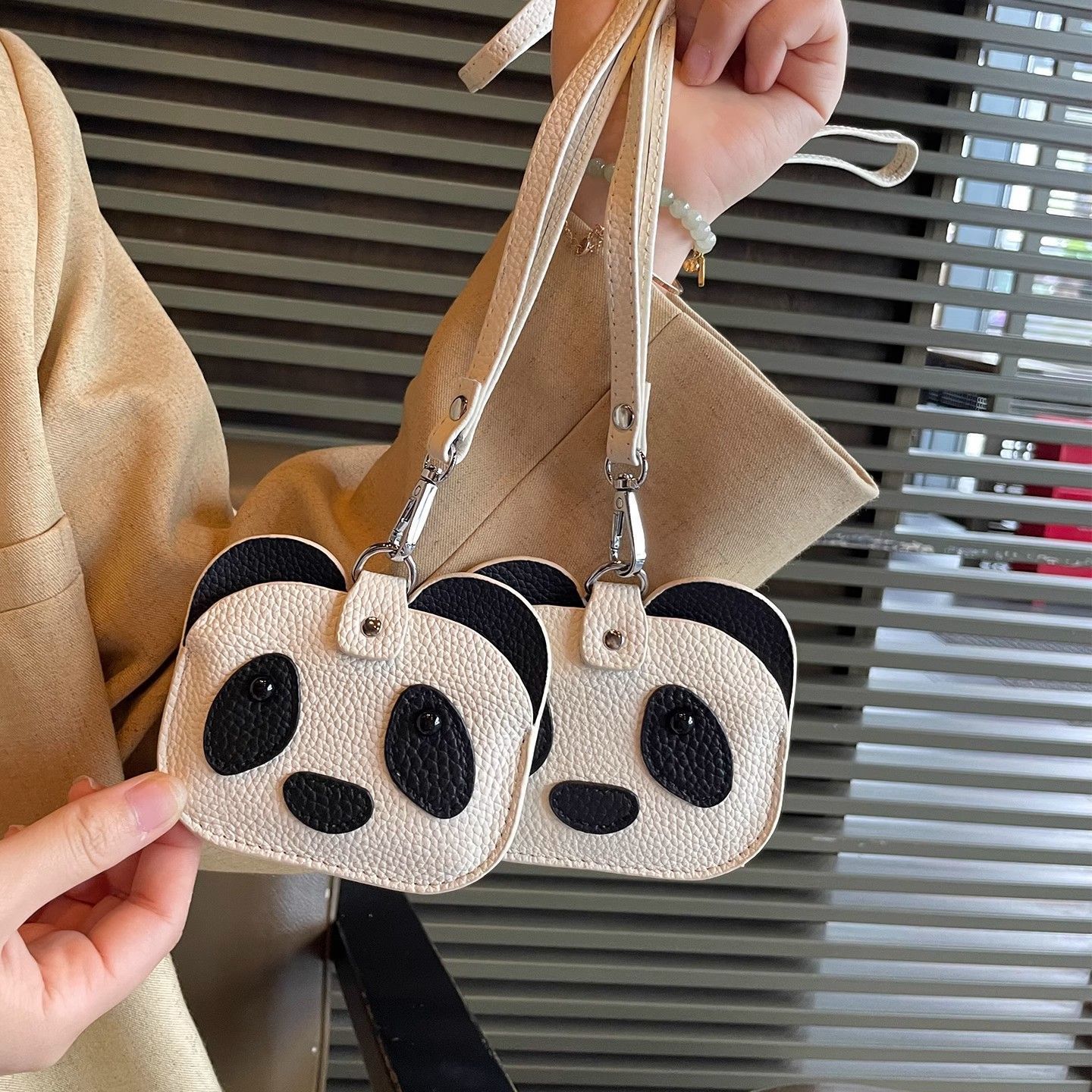 新款植鞣牛皮零钱包女式时尚小巧创意熊猫双层拉链收纳小包硬币包