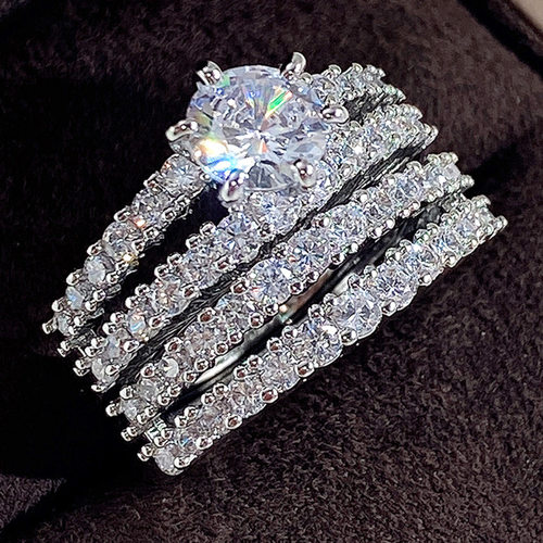 New Hollow Double Engagement Ring Female Diamond Ring