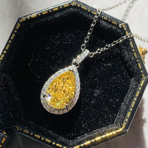 Women's Large Water Drop Necklace Super Flash Elegant