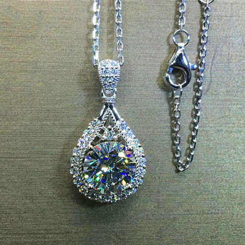 Luxury Pear-shaped Drop Pendant Necklace Clavicle Chain