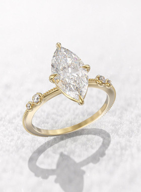 New Classic Four-claw Hand With Horse's Eye Ring For