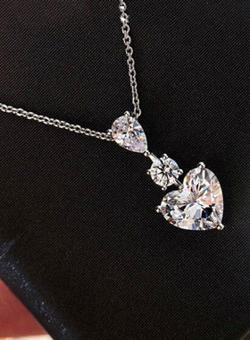 Heart-shaped Jewelry Suit Heart Earrings Exquisite Love