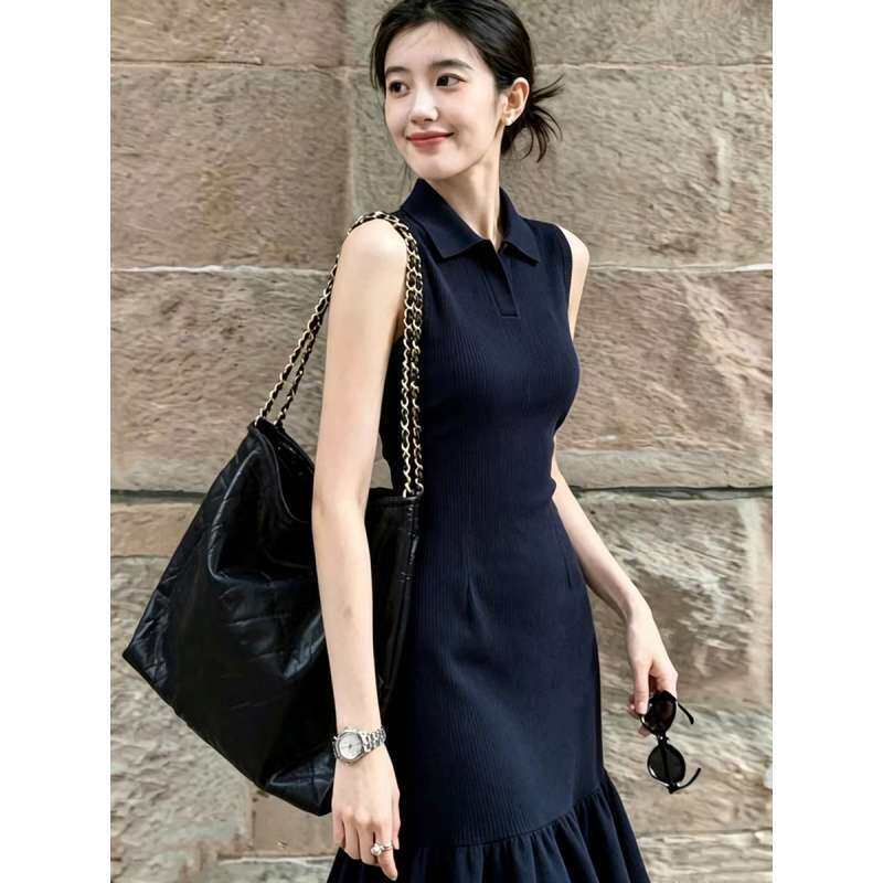 夏日绝美不撞款polo裙老钱风通勤藏青色翻领背心鱼尾针织连衣裙女