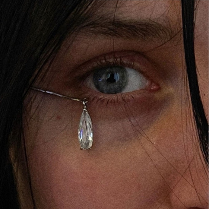 新款水滴耳挂女简约个性小众设计水钻挂耳高级感耳饰earrings耳环