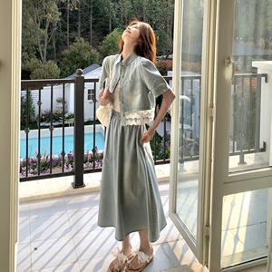 ootd穿搭蕾丝拼接短外套配长裙女夏2025新款超火休闲减龄牛仔套装图片