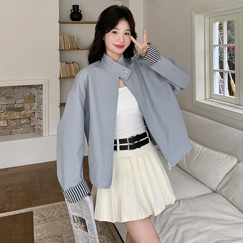 可可 新款 海浪蓝格纹袖口拼接夹克 RF2C036-F333-P130-K198图片