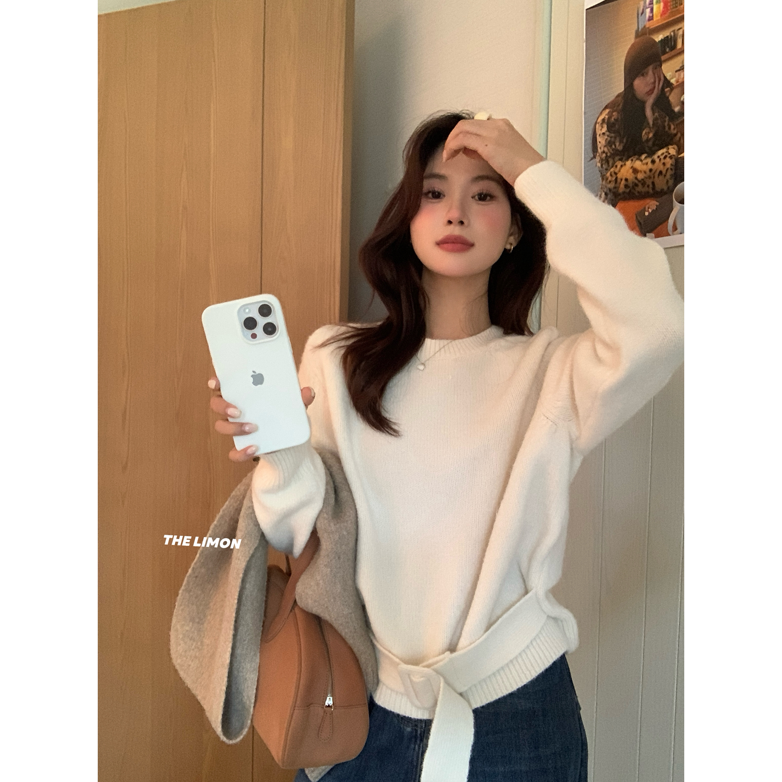 柠檬绿茶-冬季新款纯色圆领棉羊绒设计感腰带针织衫00-6892