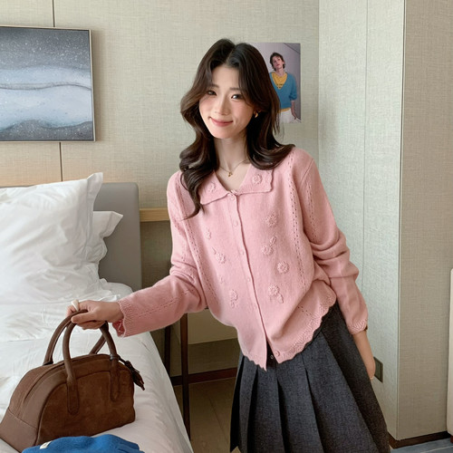 SUSAN-翻领立体花卉镂空肌理波浪花边毛衣HZ879