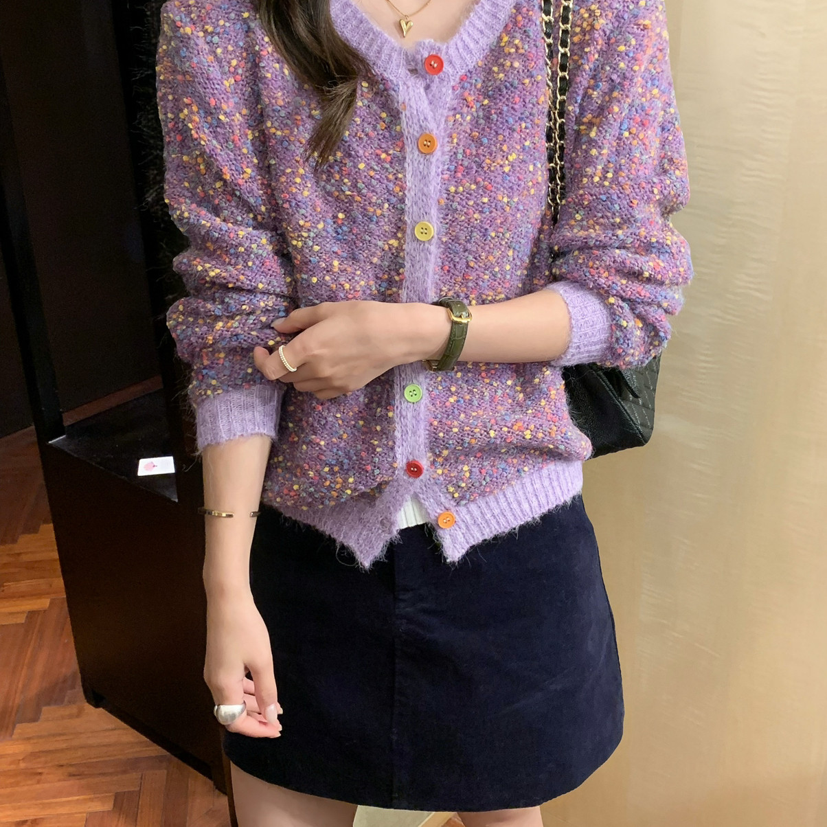 SUSAN-中韩系早秋杂纱点点彩色糖果纽扣软糯毛衣(含5羊毛)6109s