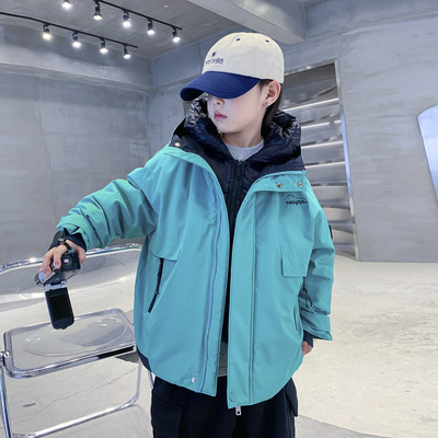 男童冬季假两件冲锋衣工装羽绒服2025新款儿童冬装加厚防风外套潮