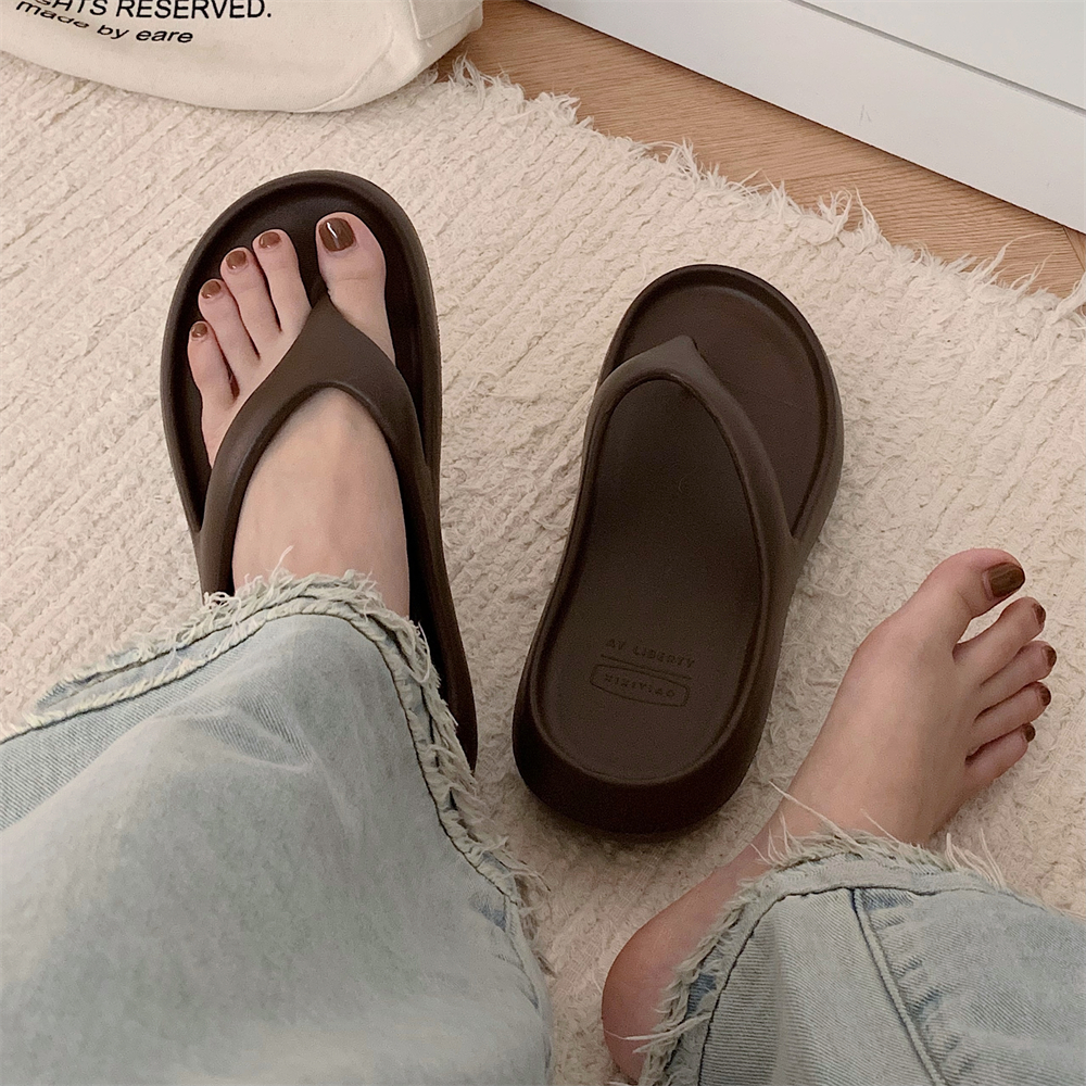 休闲沙滩韩版夏季海边纯色人字拖