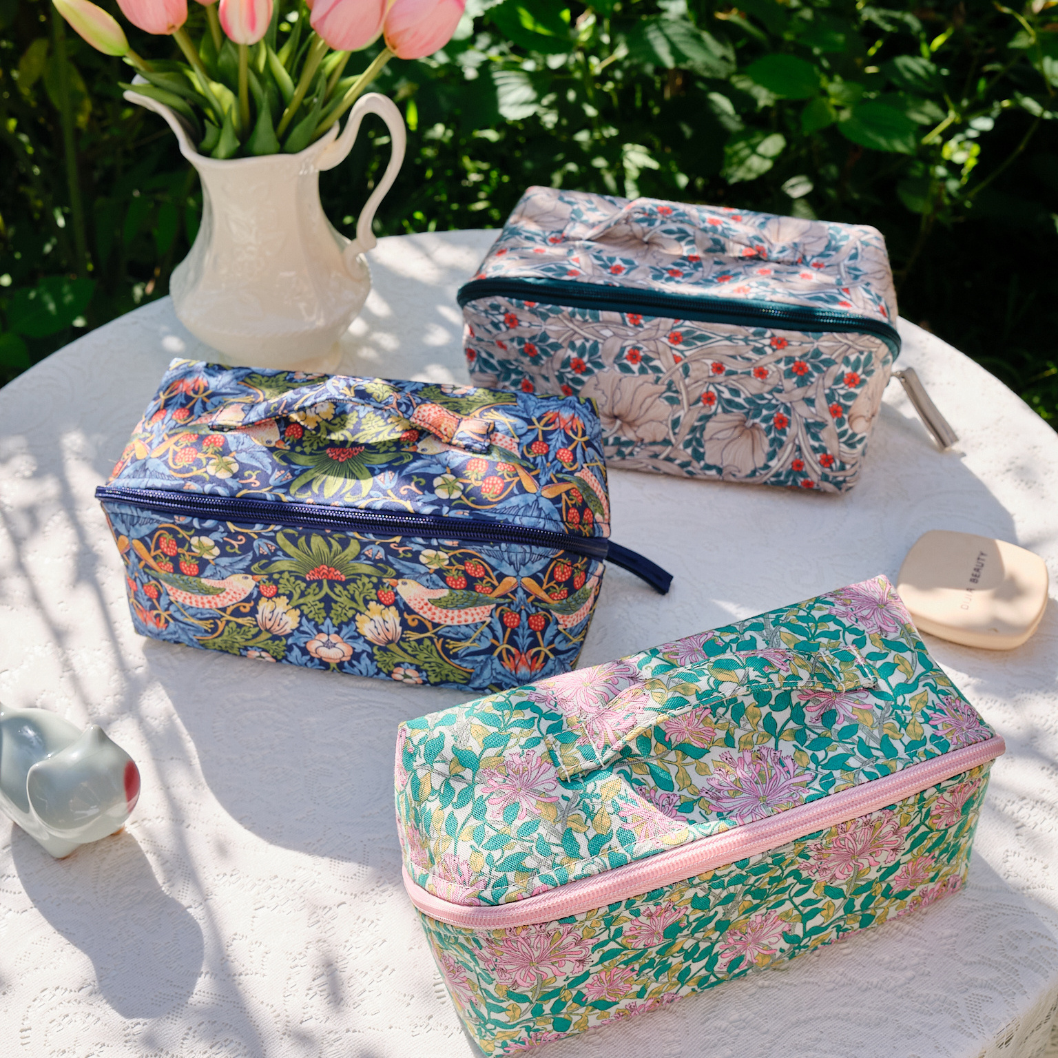 morris art印花款大容量手拿包morris art化妆包