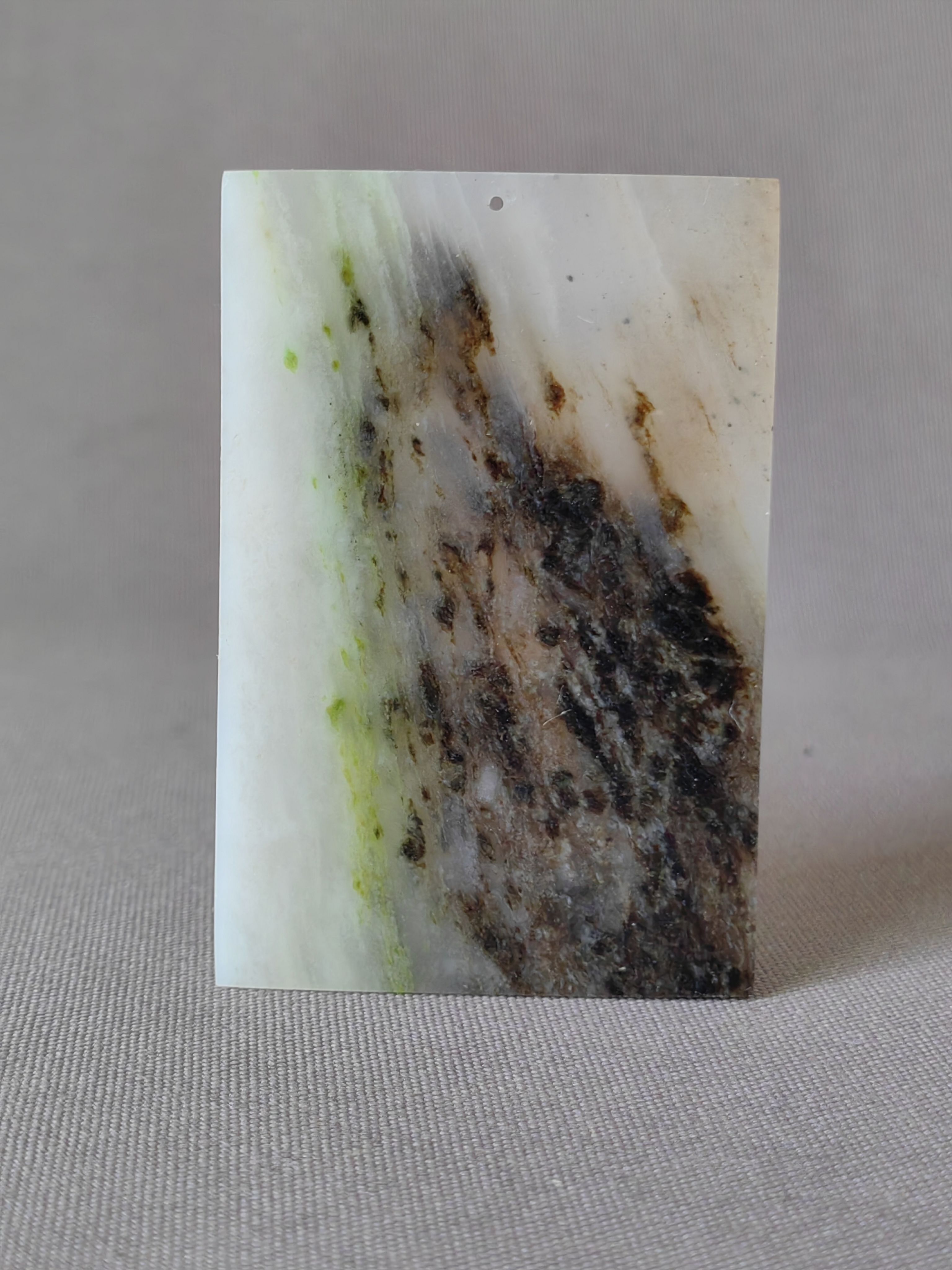 独山玉冰底老糖白料山水美境平安无事牌，起冰起莹，本色天成