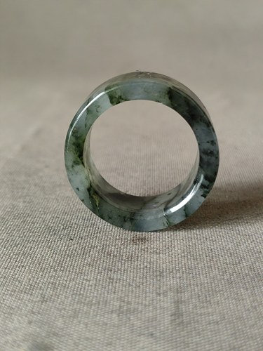 独山玉收藏级标本级稀缺冰底老黑料水墨丹青戒指，圈口2.22厘米