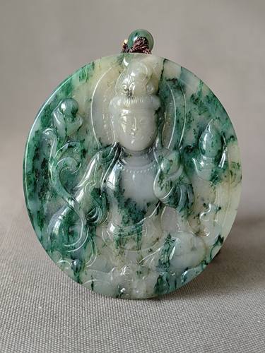 独山玉收藏级标本级老天蓝料观音，油润细腻，脂粉厚重，端庄吉祥