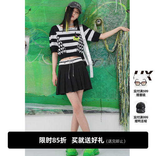 黑白条格拼接套头针织衫女UX新款秋季新款短款宽