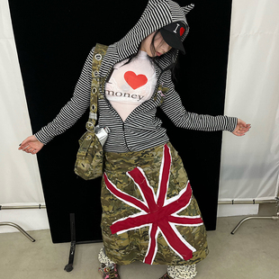 Ttsunami25SS 原创设计超帅“线头裙”米字旗拼接迷彩伞裙