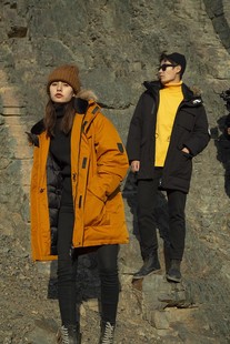 羽物2024冬季 外套羽绒服 新款 轻奢大毛领户外派克服情侣装