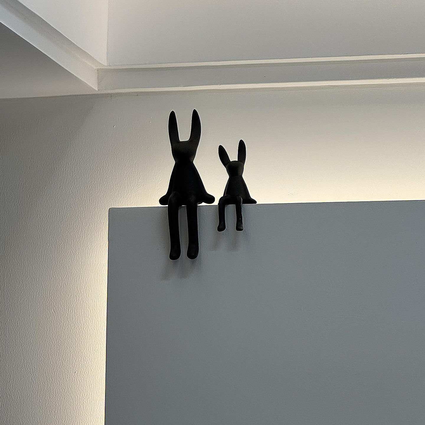 卡通坐姿长耳兔陶瓷摆件客厅玄关电视柜酒柜悬浮背景墙装饰高级感,家居饰品,装饰摆件,淘宝优惠券,粉丝福利购,淘宝优惠卷