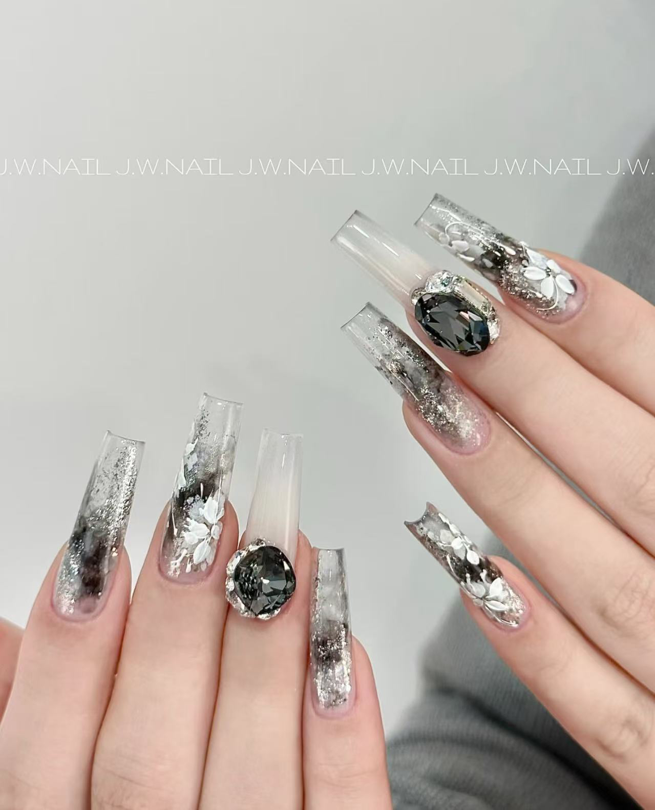 NamieNamieK9冰糖钻黑丝绒