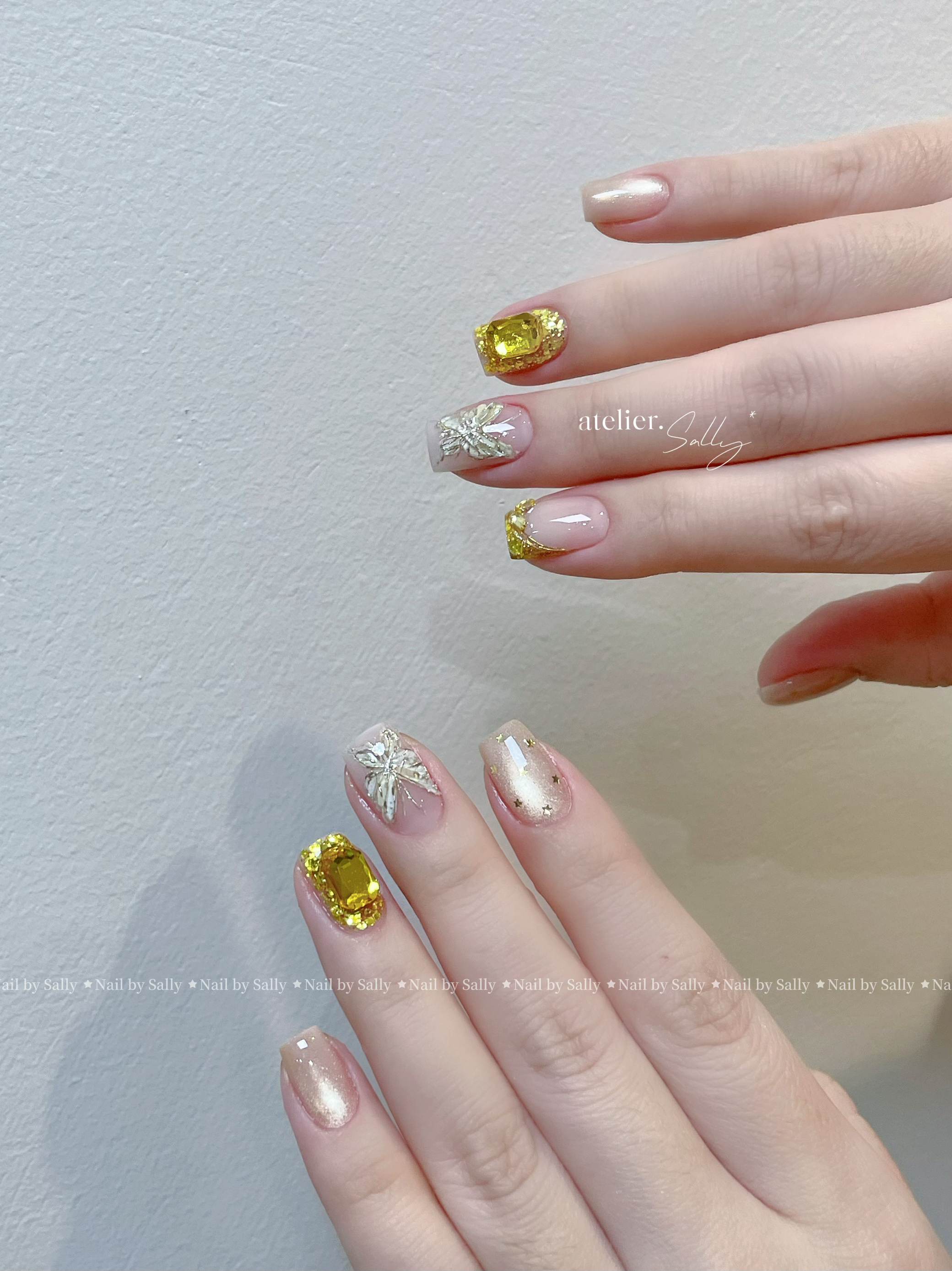 Namie新年发财甲爆闪金黄富贵亮片K9高品平底金黄水晶长方八角钻