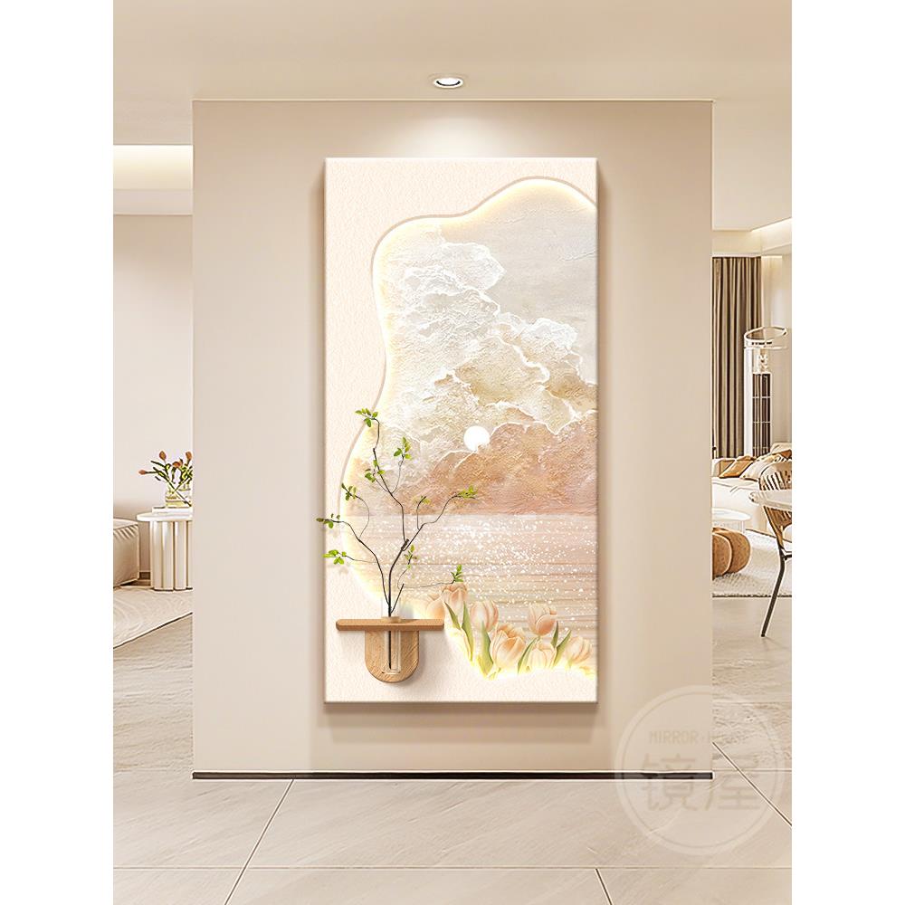 奶油风玄关带灯海景砂岩肌理挂画图片
