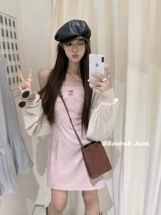 私有浪漫 设计感粉色肌理感吊带连衣裙收腰短裙 松未韵一 soolrok
