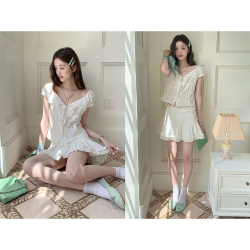 松未韵一蕾丝拼接木耳边套装